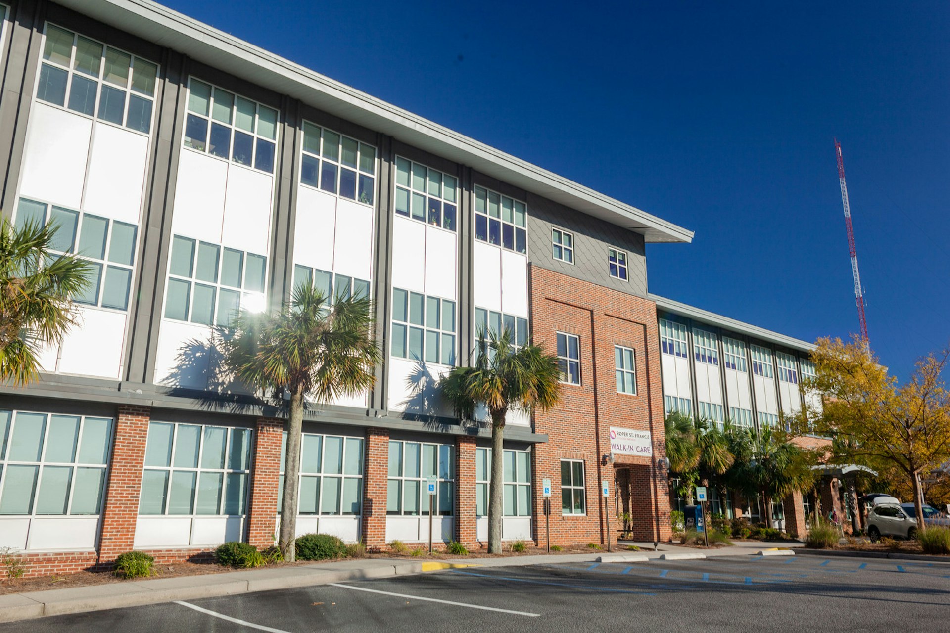 Roper St. Francis Hospital Britt Peters and Associates